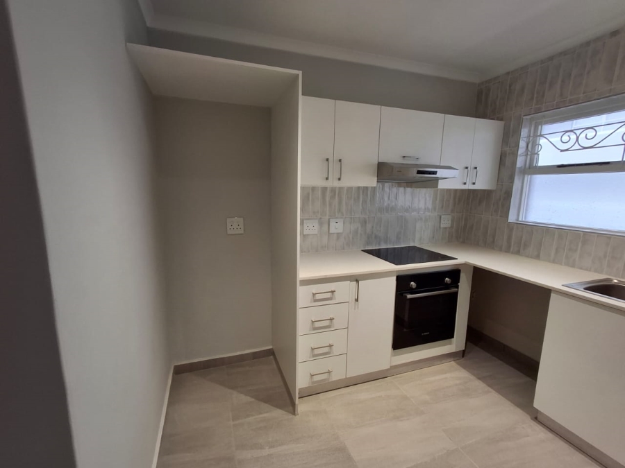 To Let 1 Bedroom Property for Rent in Sea Point Western Cape